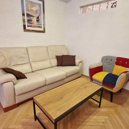 3 Room City Center Apartment By Bratislavatrip מראה חיצוני תמונה
