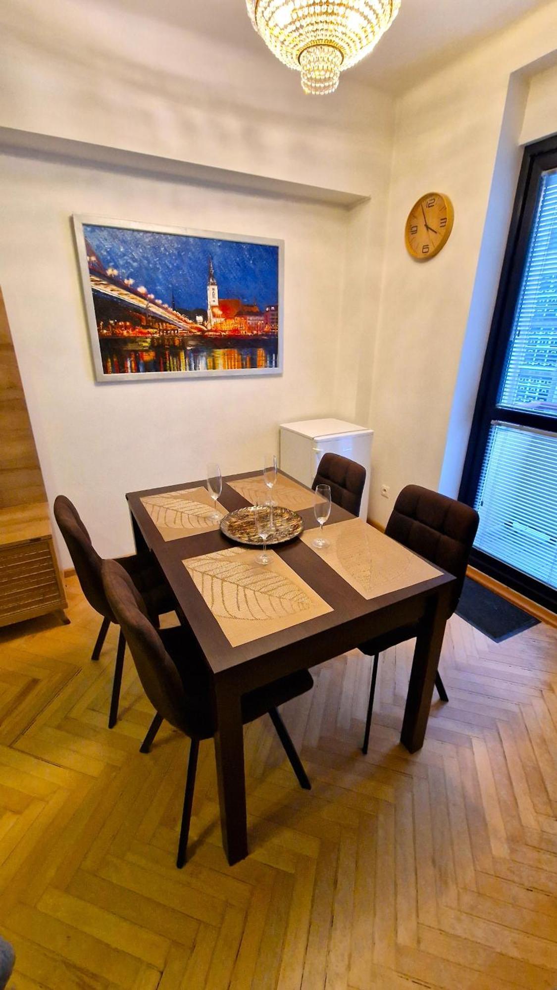 3 Room City Center Apartment By Bratislavatrip מראה חיצוני תמונה
